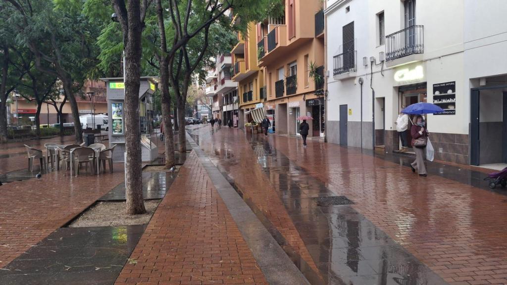 Comercios en la plaza de Islàndia
