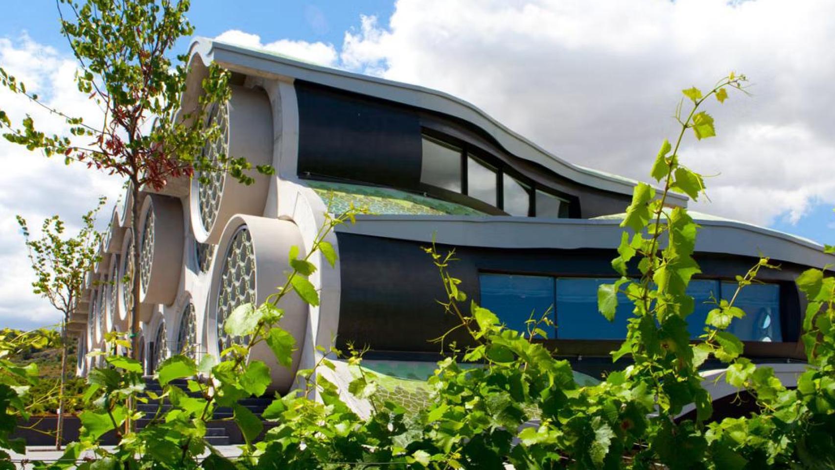 Dormir dentro de una botella de cava: así es el hotel más singular Penedès