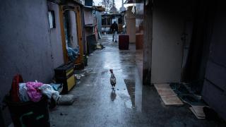 Generalitat i entitats socials acorden donar refugi als desallotjats del B9 de Badalona davant les fortes pluges