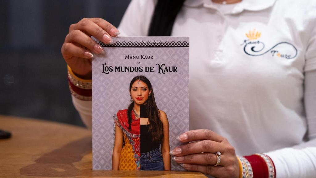 Portada de 'Los Mundos de Kaur'