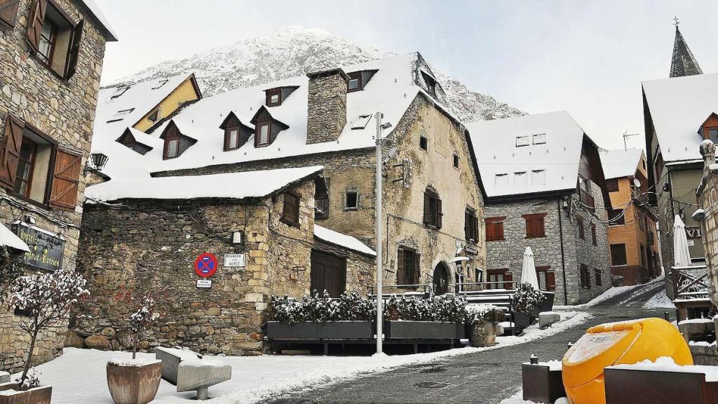 Calles nevadas de Salardú