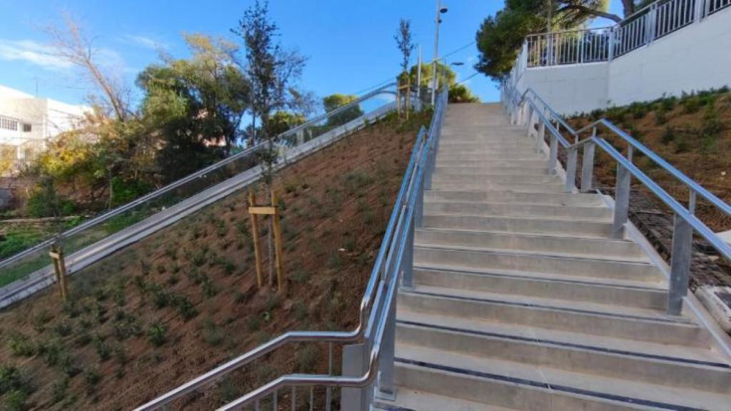 Las nuevas escaleras del pasaje de la Mulassa en Barcelona