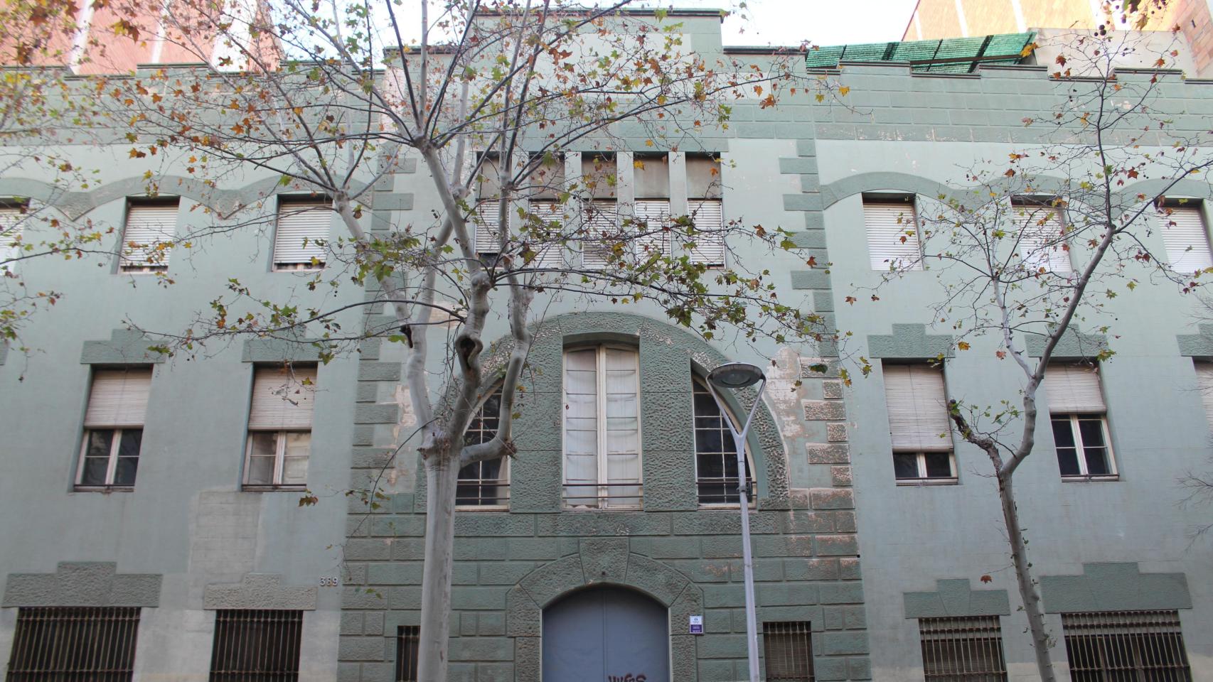 Barcelona transformará el antiguo patronato de las mujeres obreras de Sagrada Família en 40 pisos sociales