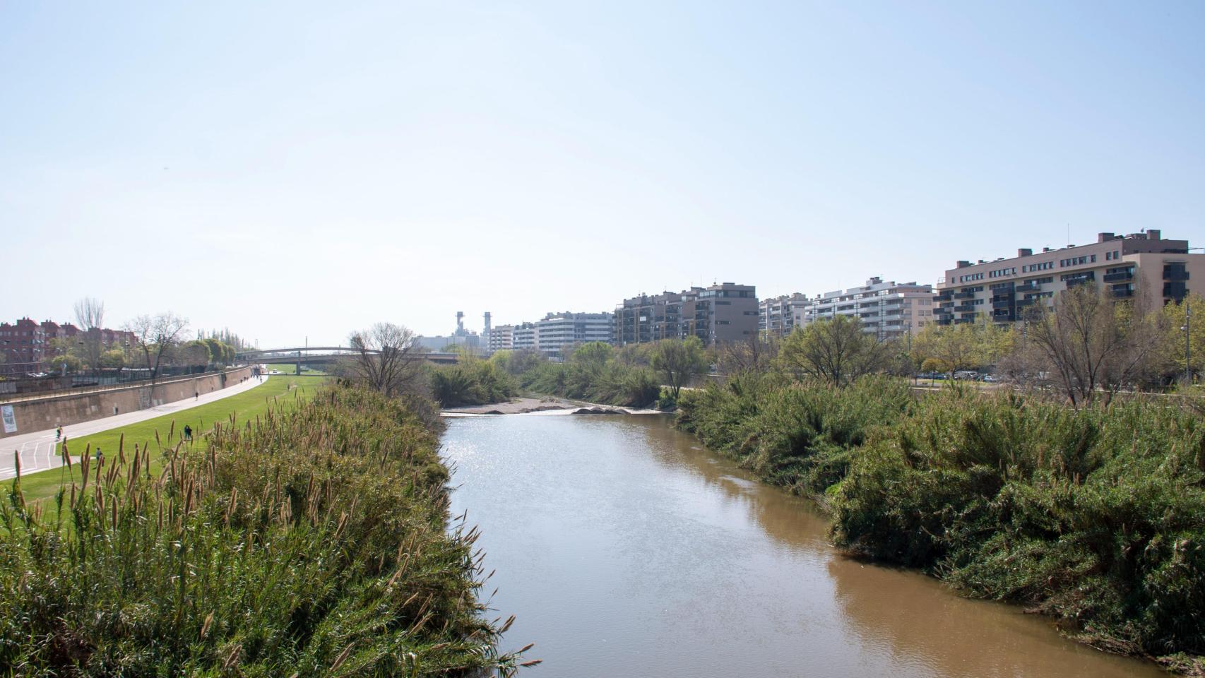 El río Besòs a su paso por Santa Coloma y Sant Adrià
