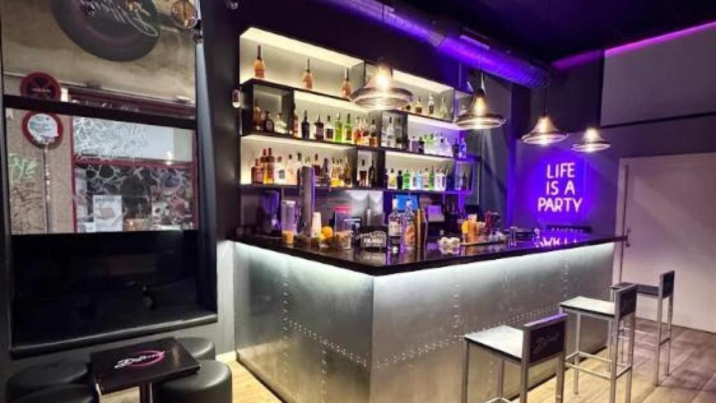 Local Is Different per dins