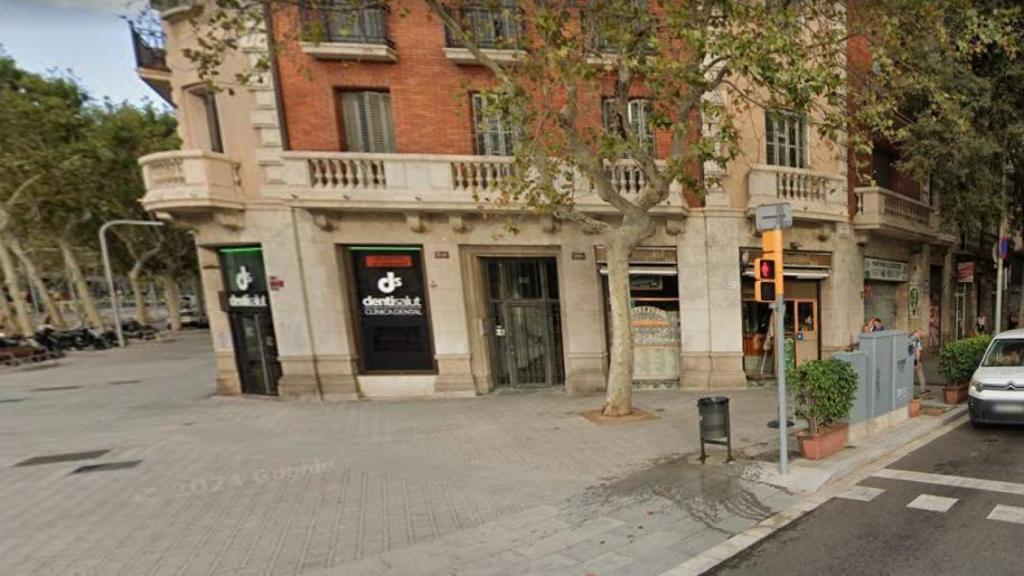 El Diagonal Bar des de l'exterior a Barcelona