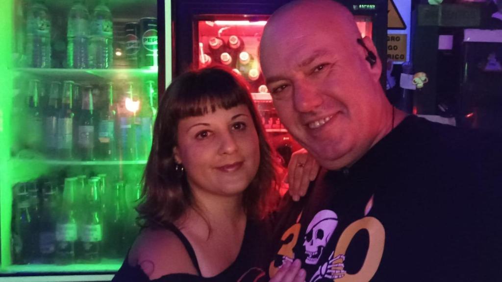 Toni y su mujer Azahara, gerentes del Hijos de Caín