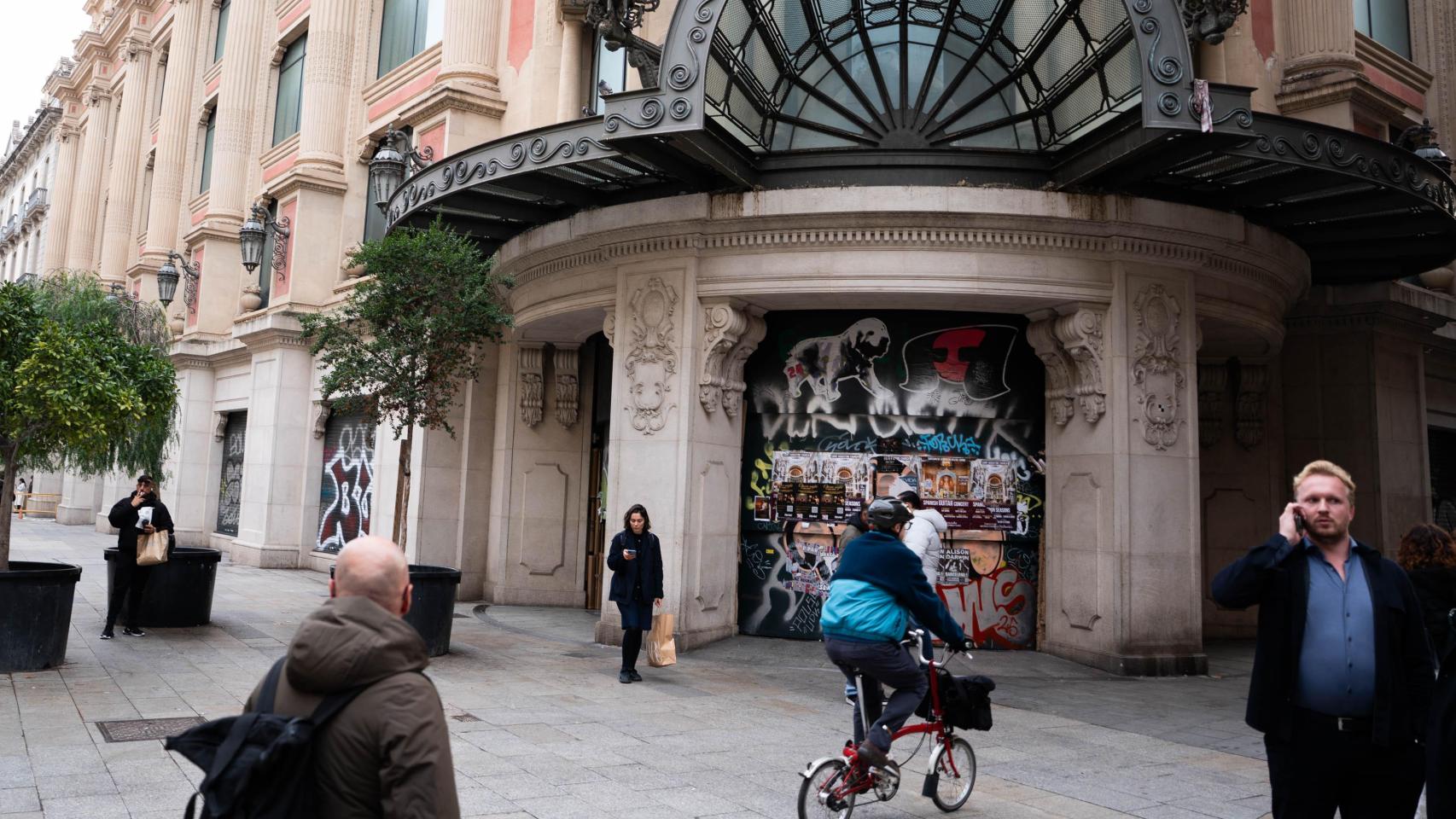 Entrada a El Corte Inglés de Portal de l’Àngel, cerrado desde agosto de 2024