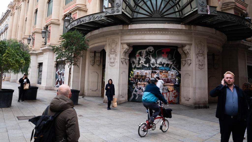 Entrada a El Corte Inglés de Portal de l’Àngel, cerrado desde agosto de 2024