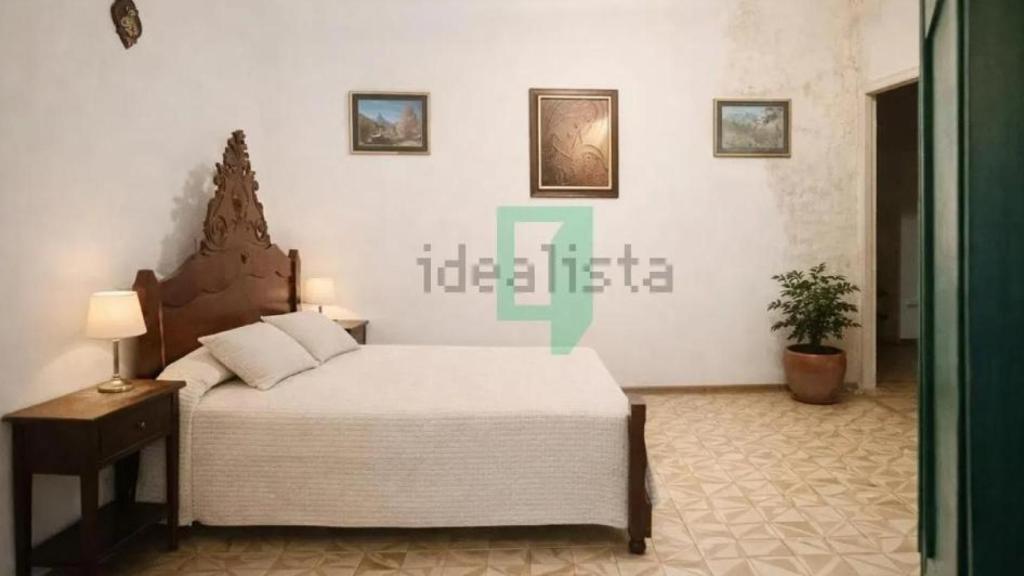 Una de les sales del castell de Canyet, Badalona