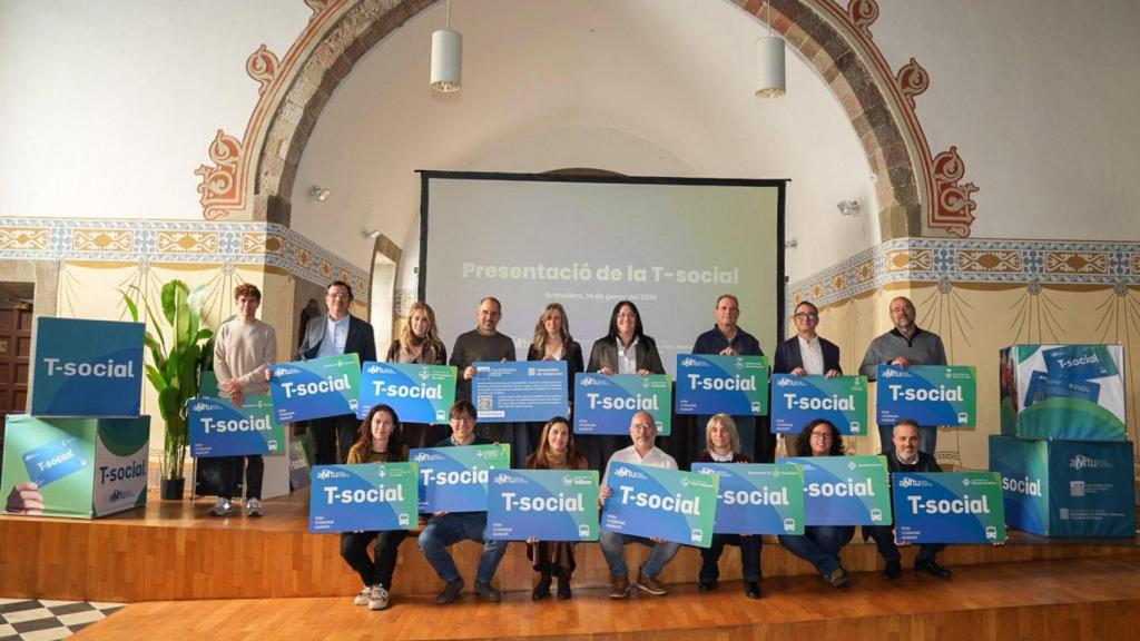 Imatge dels diferents ajuntaments i administracions adherides a la T-social