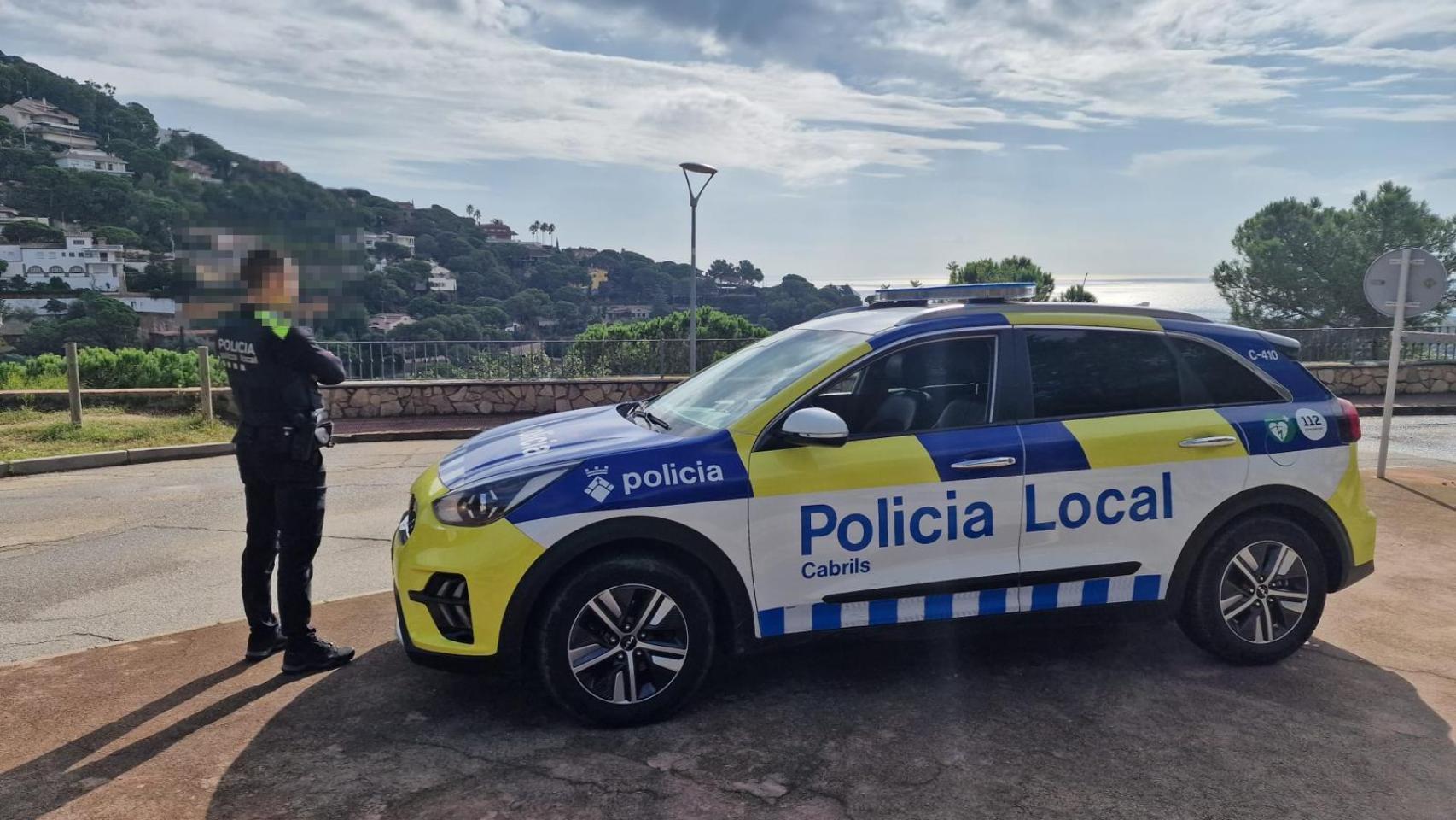 Un agente de la Policía Local de Cabrils