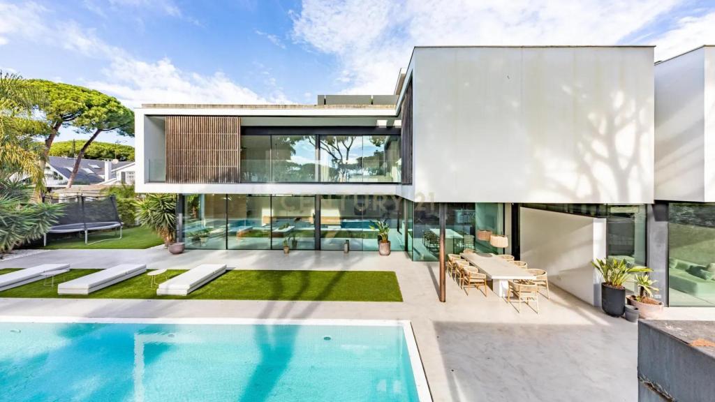 La casa de Marc Bartra desde el exterior en Castelldefels