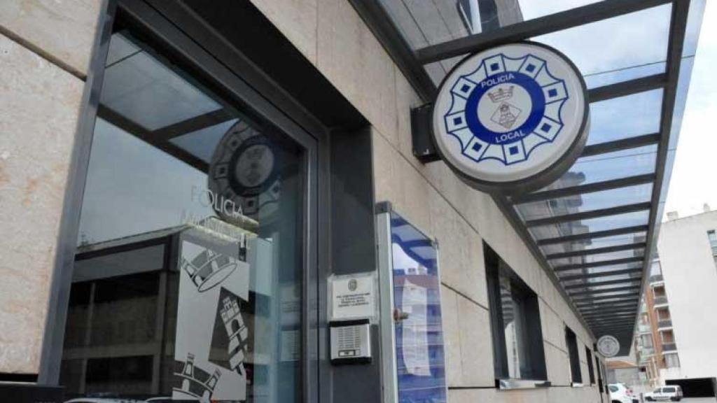 Exterior de la comisaría de la Policía Local de Montornès