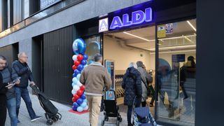 Apertura del supermercado Aldi de la calle Sardenya