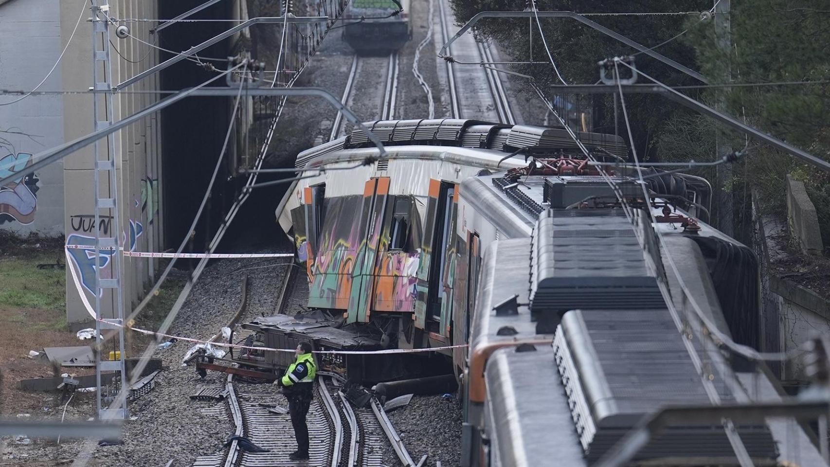 Tren de la R4 descarrilado en Gelida