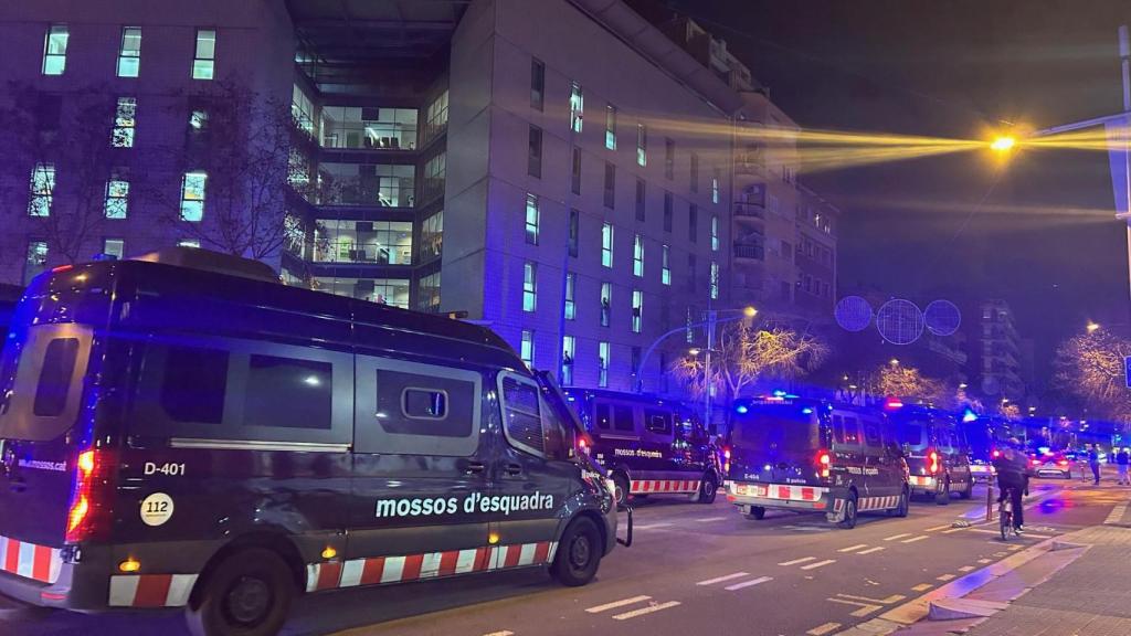 La Brigada Mòbil dels Mossos d'Esquadra, a la manifestació al Guinardó