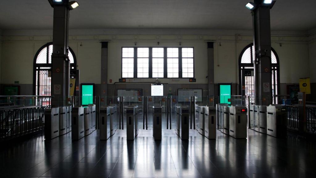 Estación de Rodalies vacía debido al paro