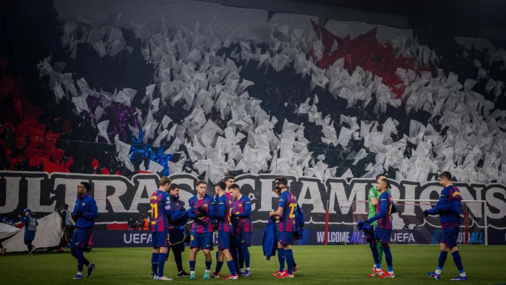 Los jugadores del Barça celebran un gol en la victoria contra el Slavia Praga