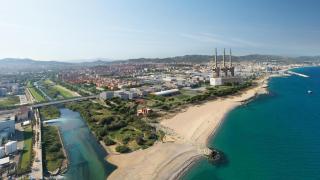Vista aérea del futuro del entorno de las Tres Chimeneas, con el gran parque