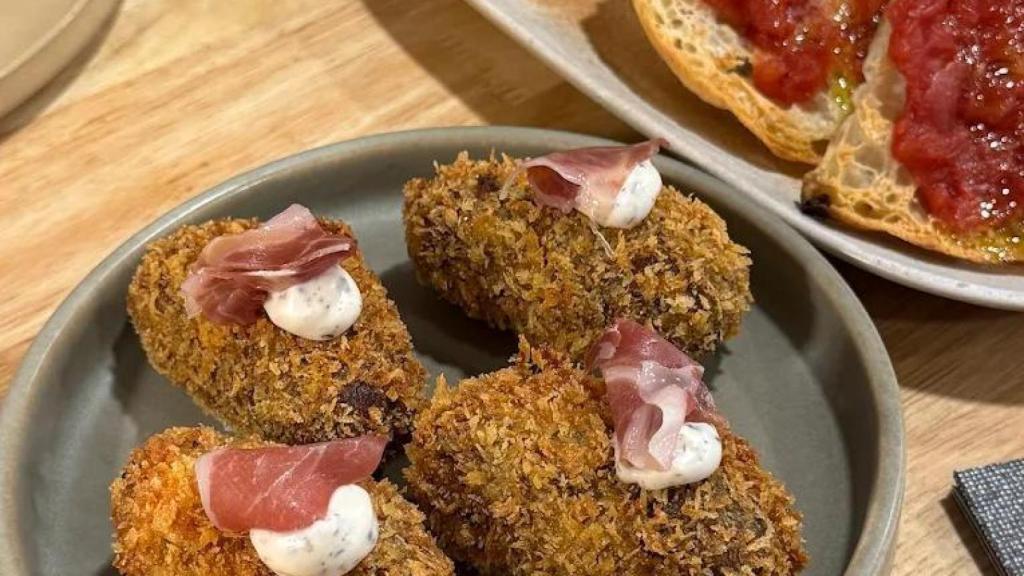Un plato de uno de los restaurantes mejor valorados de Barcelona