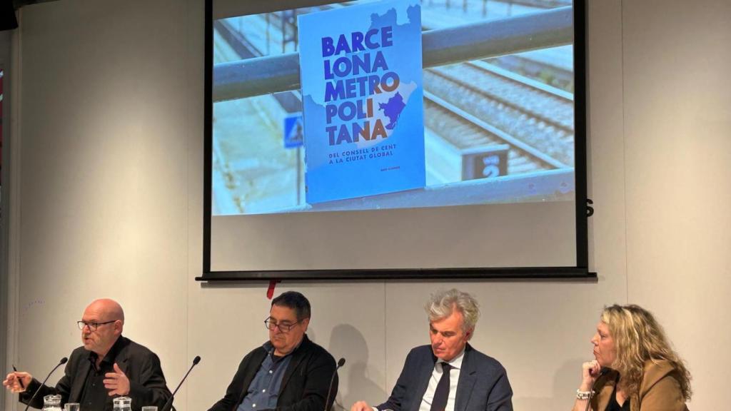 Casinos, Montiel, Riera y Ruiz, en el acto en el Colegio de Periodistas