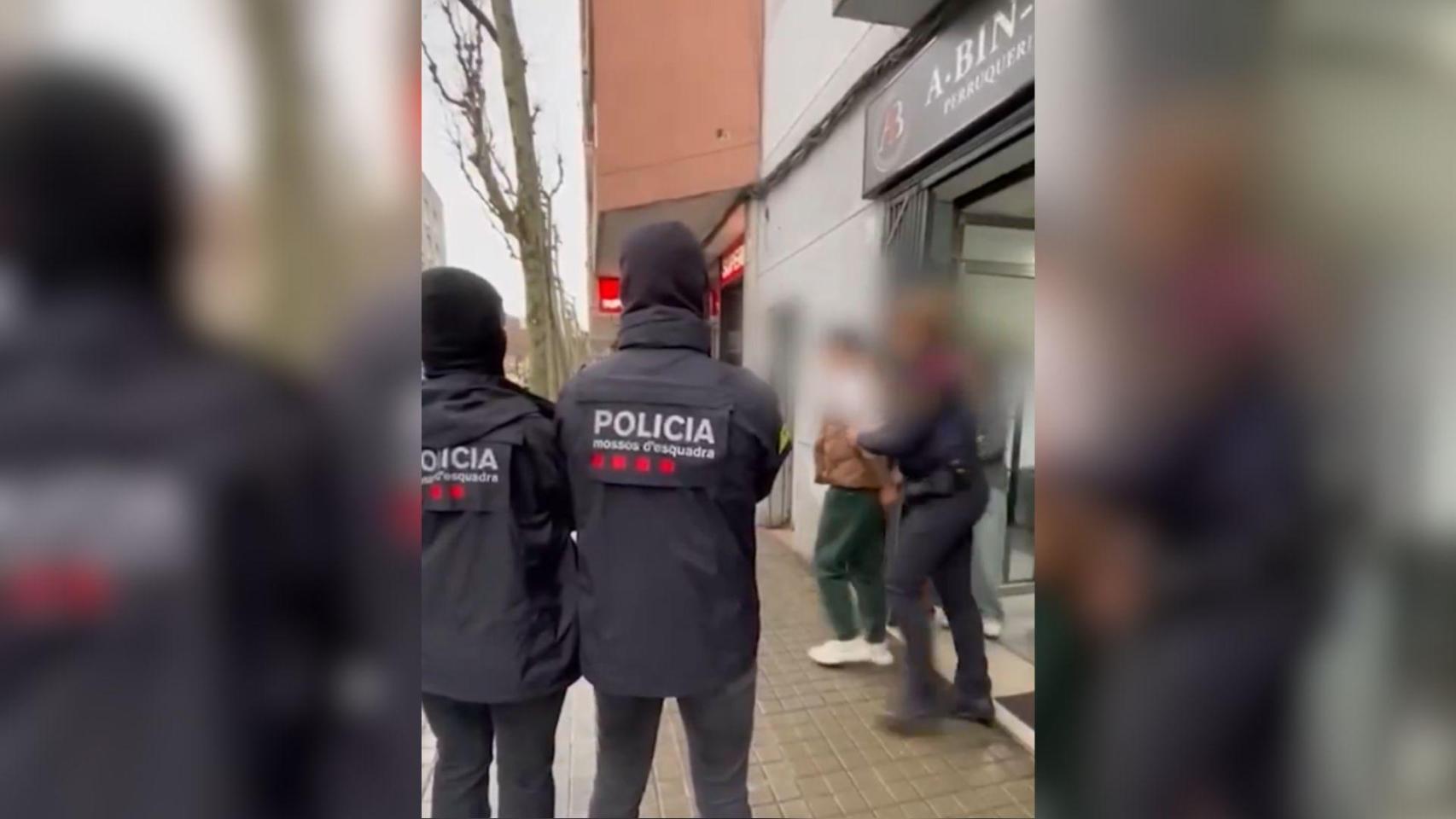 Los Mossos d’Esquadra detienen en L’Hospitalet de Llobregat a un hombre por financiación de la organización terrorista Hamás