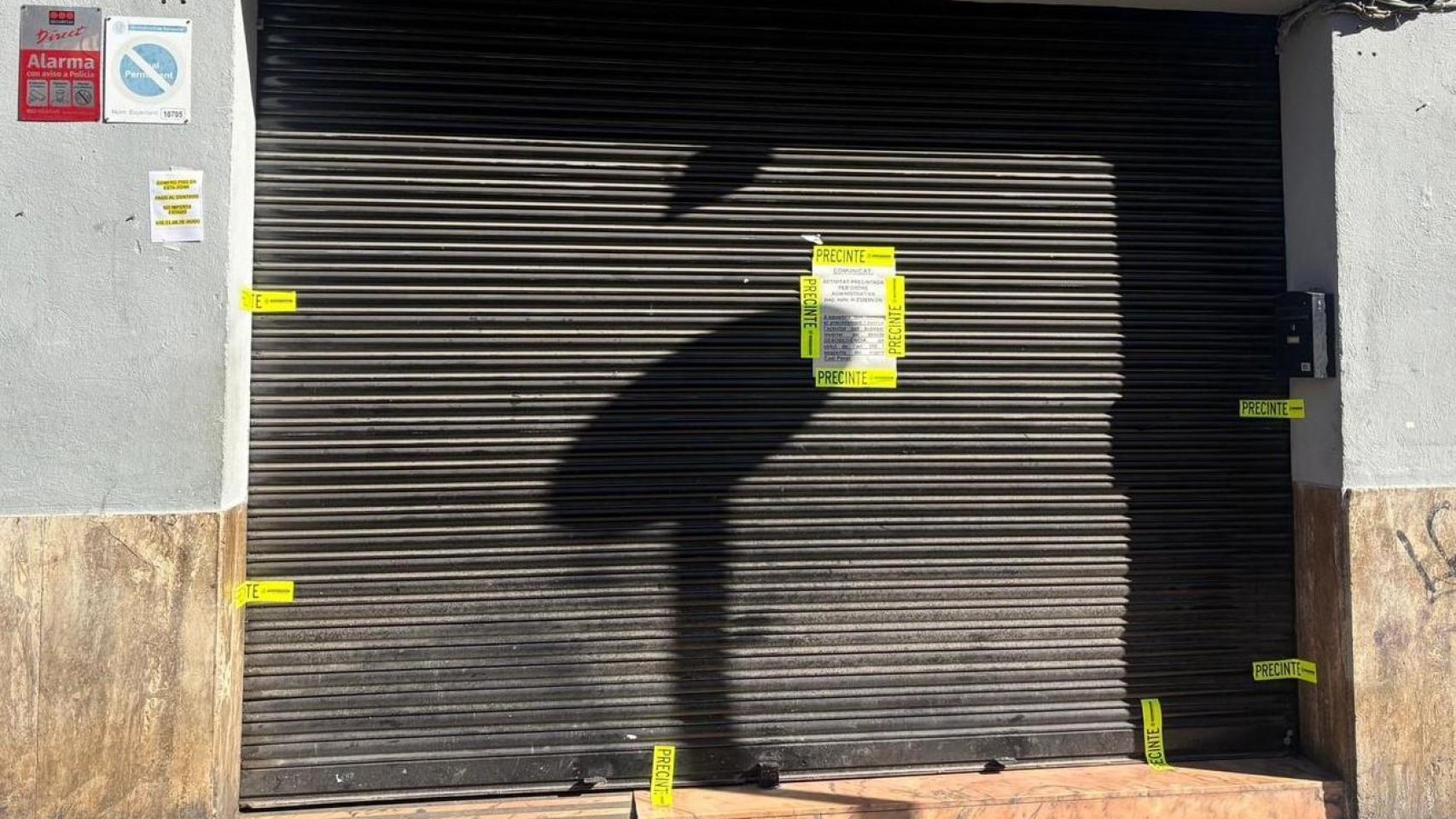 Precinto de un local de Badalona