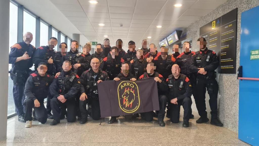 Agents d'ARRO Metro Sud es formen en 'grappling' policial