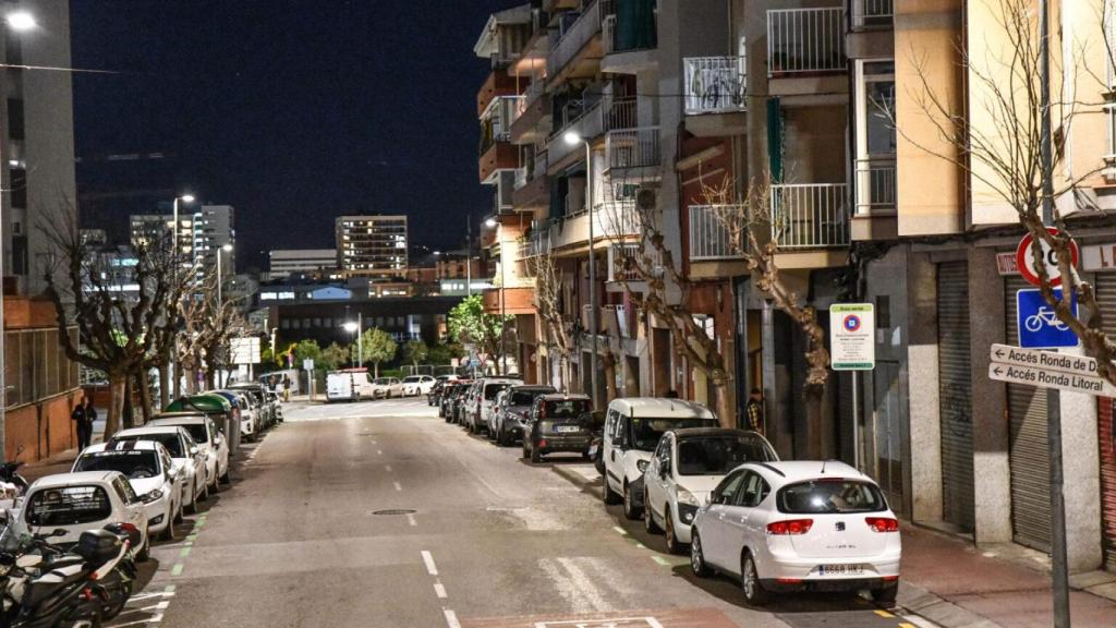 Refuerzo de la iluminación en la calle de los Jocs Florals
