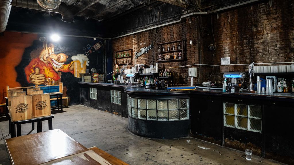 Interior del Bar Coyote, al Triangle Golfo