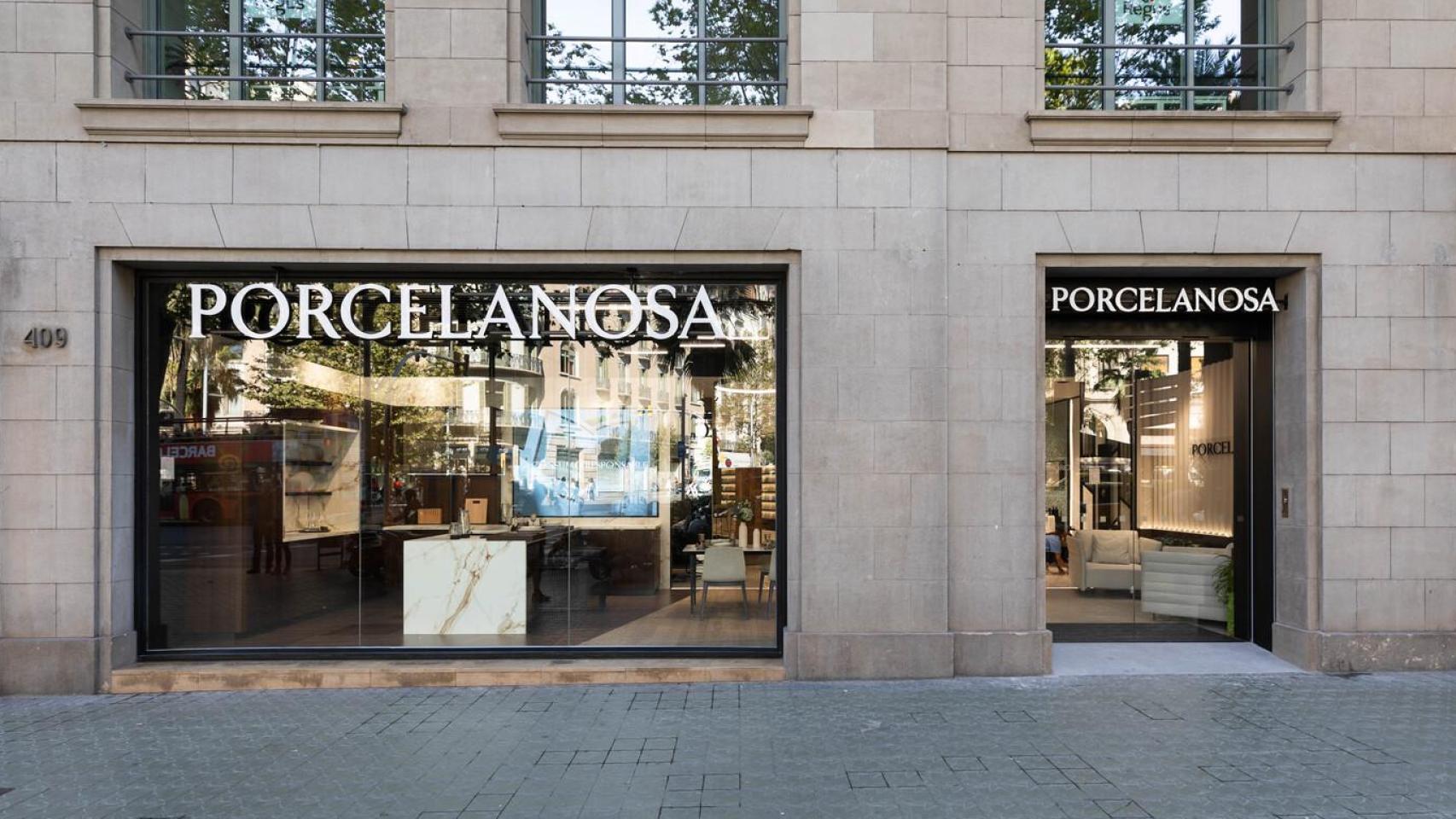 Exterior de la tienda Porcelanosa en la avenida Diagonal de Barcelona