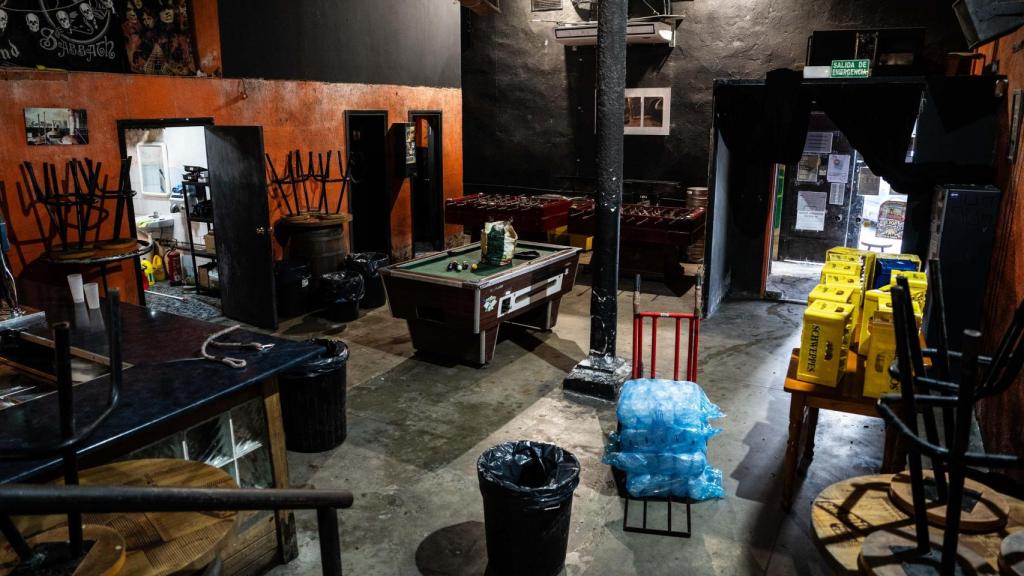Interior del bar Coyote de Barcelona