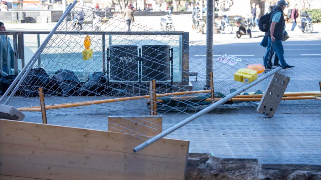 Destrozos por el paso de la borrasca Nils en el centro de Barcelona