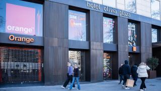 Orange tanca a plaça Catalunya i es trasllada a l'antiga botiga de Vodafone al Portal de l’Àngel