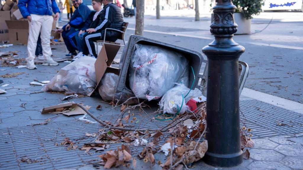 Destrosses pel pas de la borrasca Nils al centre de Barcelona