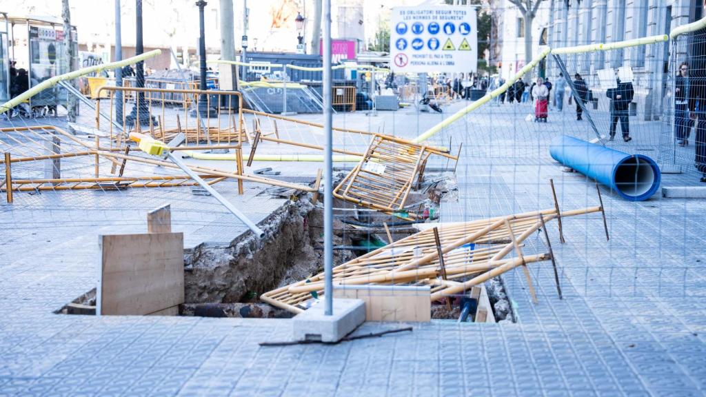 Destrosses pel pas de la borrasca Nils al centre de Barcelona