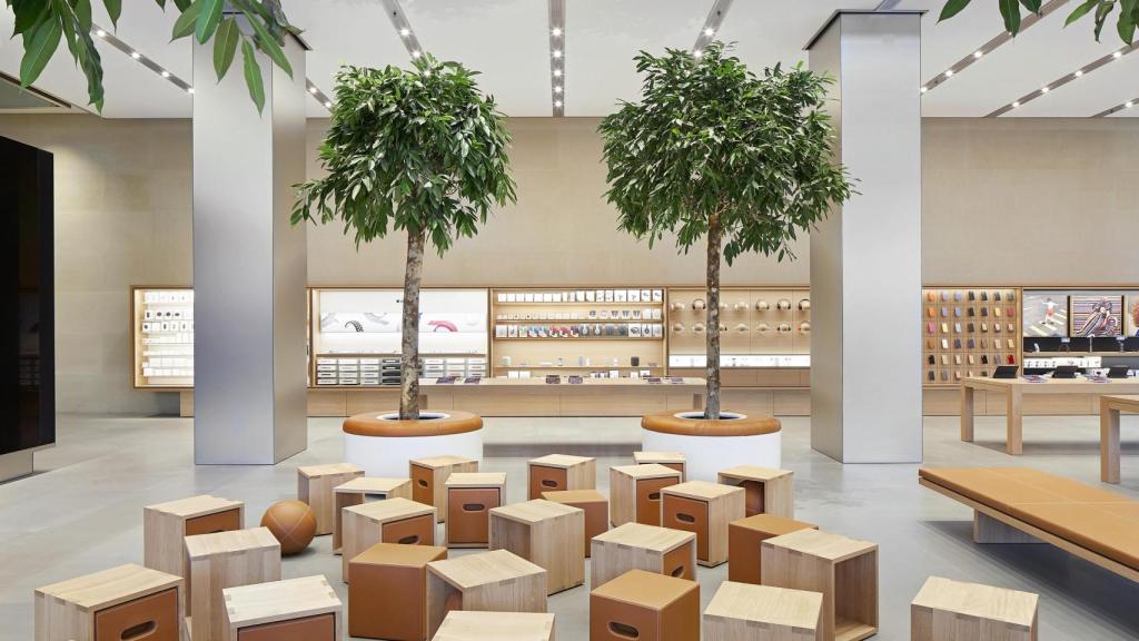 Tienda en Apple en el paseo de Gràcia  de Barcelona