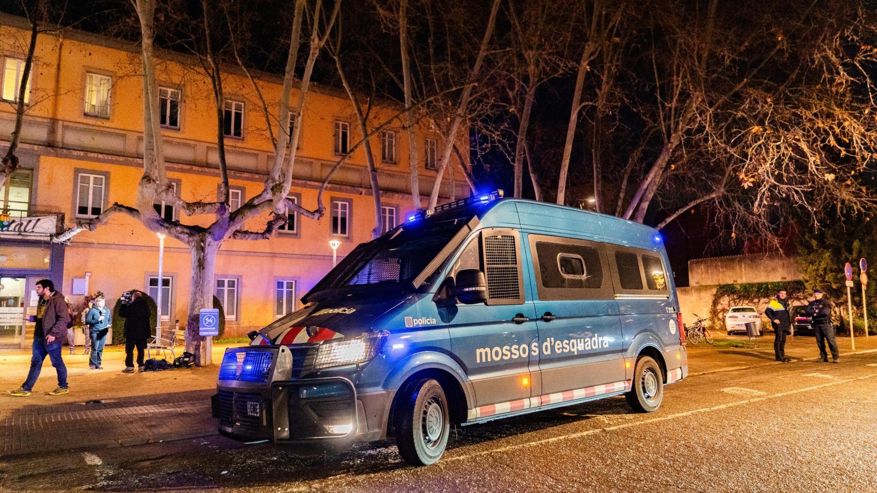 Furgón de los Mossos d'Esquadra en una foto de archivo