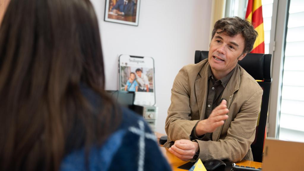 Joan Basagañas, alcalde de Sant Just Desvern, en la entrevista con Metrópoli