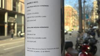 Cartel en la calle que busca a los desaparecidos en Barcelona