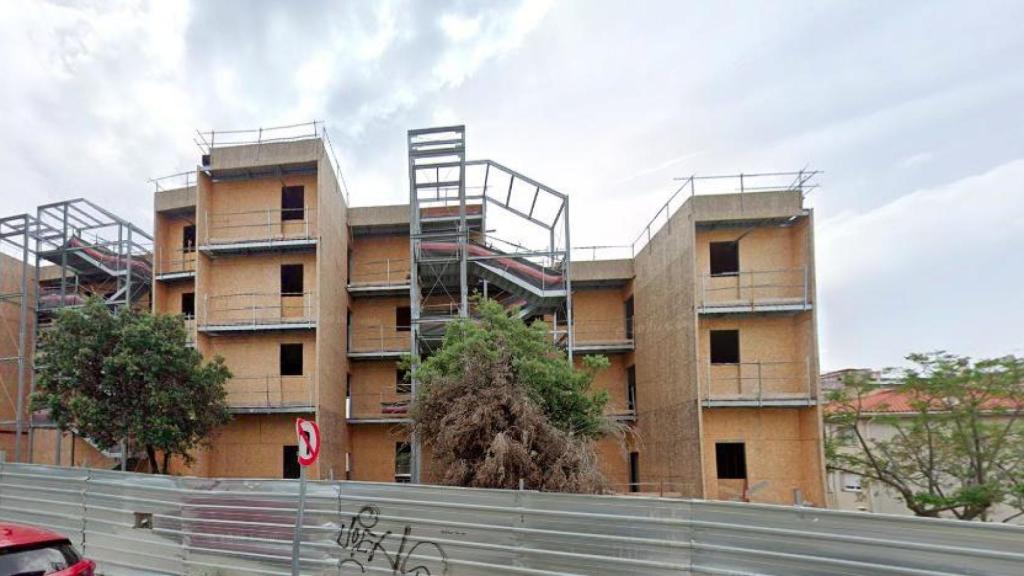 L'edifici d'El Masnou vist des de l'exterior