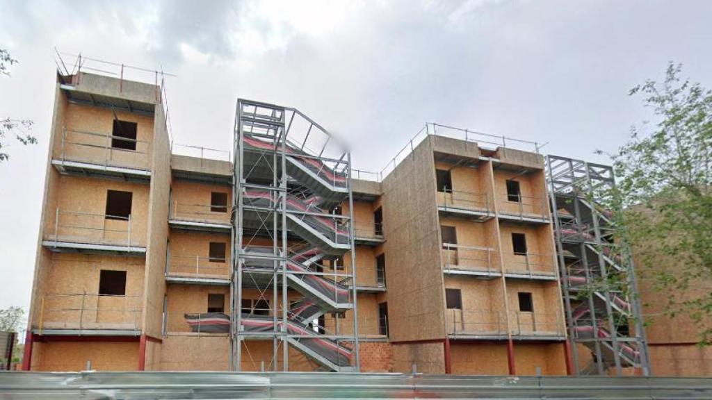 El edificio de El Masnou sin acabar de construir