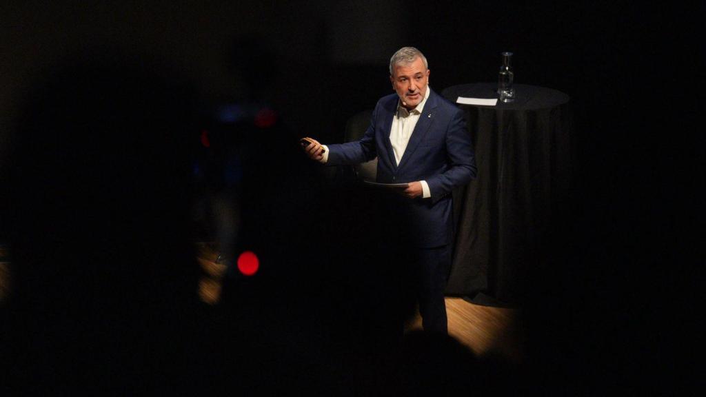 El alcalde de Barcelona, Jaume Collboni, durante el acto 'L'alcalde respon'