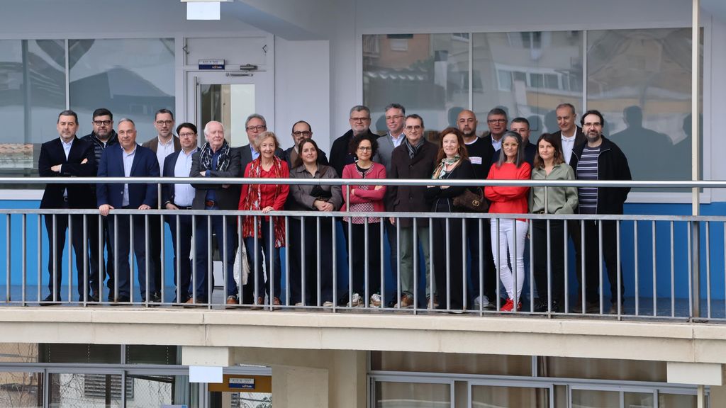 Representants de famílies, professors i escoles de la concertada a la Salle de Gràcia per exigir més finançament
