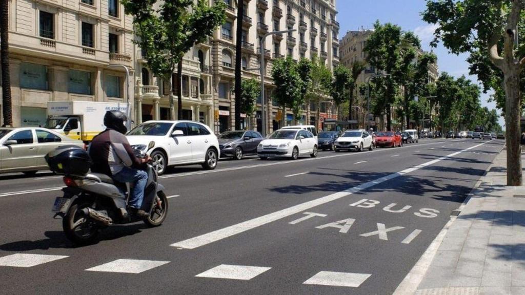 Motocicleta por la calles de Barcelona