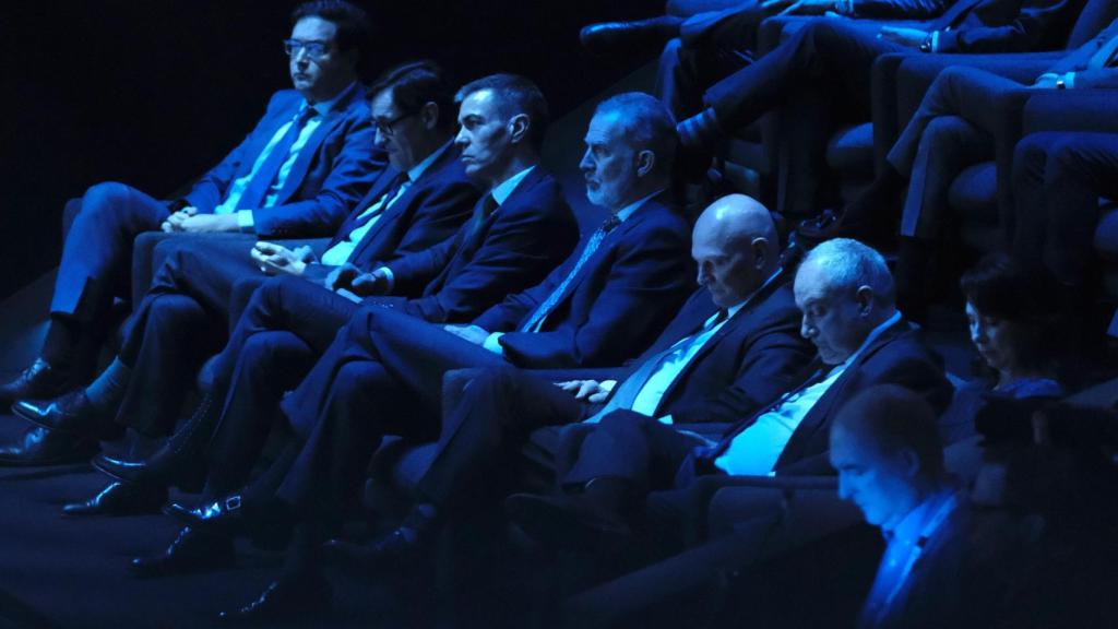 El president del Govern, Pedro Sánchez, i el rei d'Espanya, Felip VI, a la inauguració del Mobile World Congress 2026