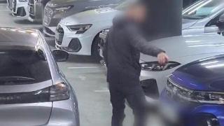 Detenen sis vegades en un mes un fals empleat que robava cotxes de lloguer a l'Aeroport de Barcelona