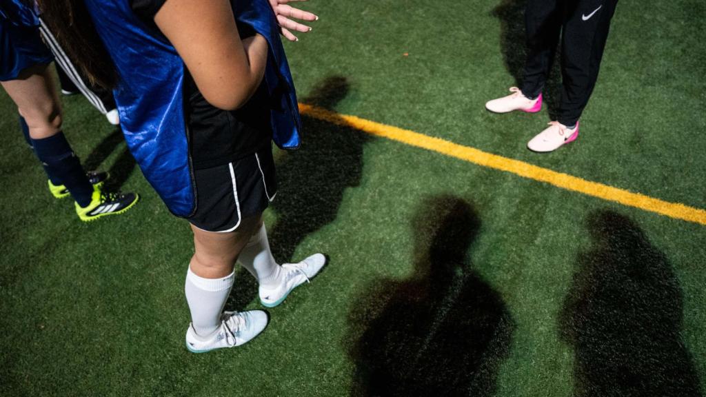Jugadoras durante un entrenamiento de Street Soccer en Barcelona