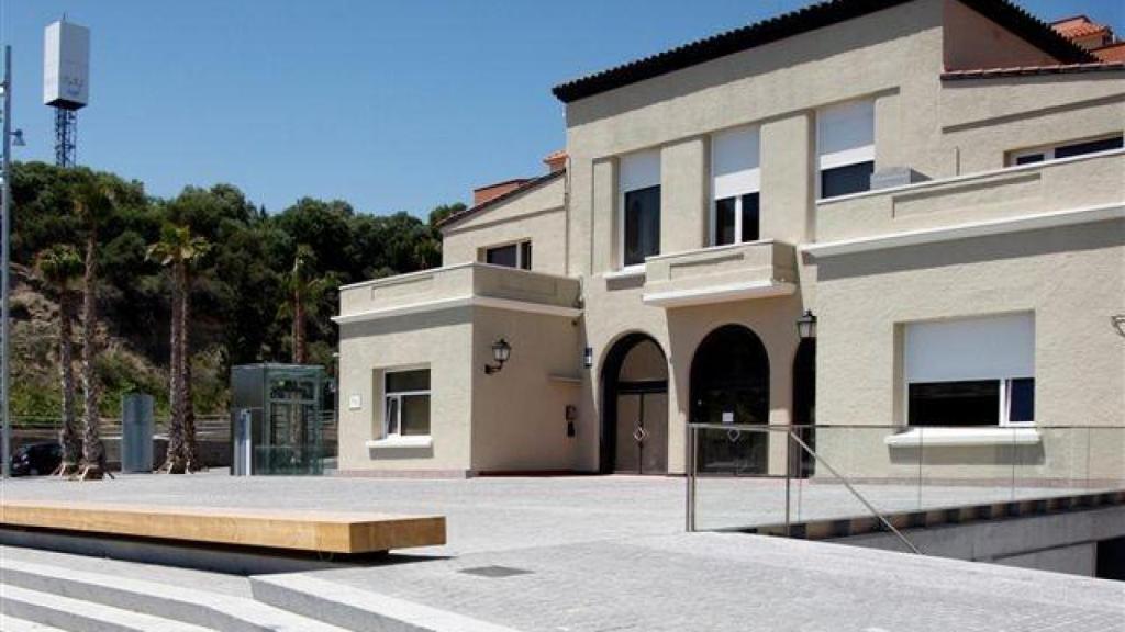 Exterior de l'Ajuntament de Montgat